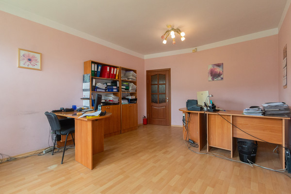 Продам двухкомнатную (2-комн.) квартиру, Щорса пер, 1, Калининград г