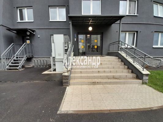 Продам однокомнатную (1-комн.) квартиру, Пейзажная ул, 24к3, Санкт-Петербург г