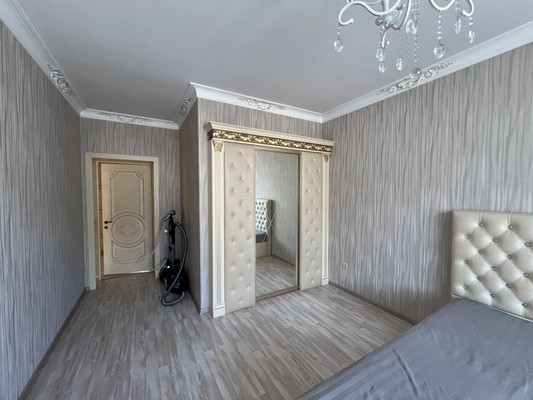 Продам трехкомнатную (3-комн.) квартиру, им. Сижажева М.В. ул, 35, Чегем г