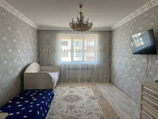 Продам трехкомнатную (3-комн.) квартиру, им. Сижажева М.В. ул, 35, Чегем г