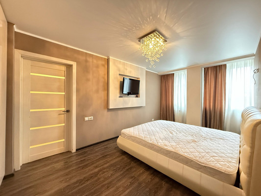 Продам двухкомнатную (2-комн.) квартиру, Кулиева пр-кт, 2кБ, Нальчик г