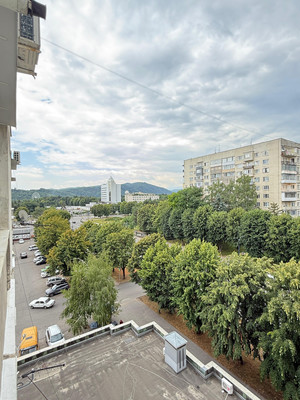Продам двухкомнатную (2-комн.) квартиру, Кулиева пр-кт, 2кБ, Нальчик г