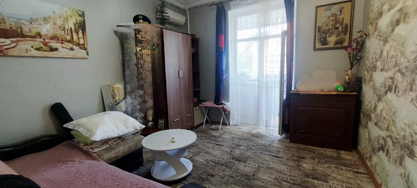 Продам двухкомнатную (2-комн.) квартиру, Клубная ул, 16, Апшеронск г