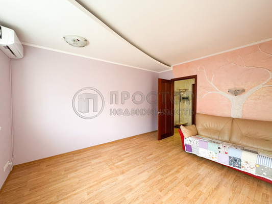 Продам двухкомнатную (2-комн.) квартиру, Никулинская ул, 23к2, Москва г