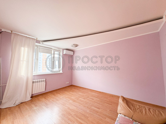 Продам двухкомнатную (2-комн.) квартиру, Никулинская ул, 23к2, Москва г