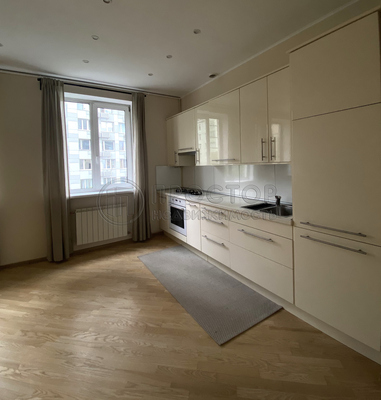 Продам многокомнатную квартиру, Новинский б-р, 10с1, Москва г