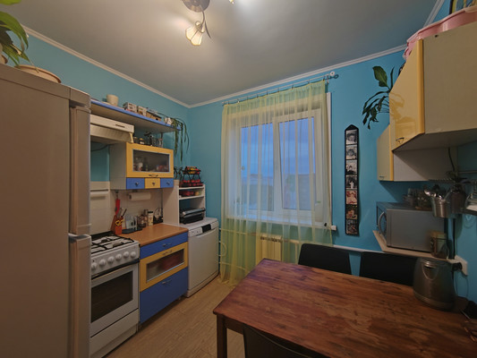 Продам трехкомнатную (3-комн.) квартиру, Тагилстроевская ул, 5, Нижний Тагил г