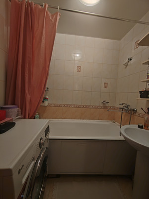 Продам трехкомнатную (3-комн.) квартиру, Тагилстроевская ул, 5, Нижний Тагил г