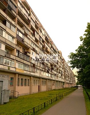 Продам однокомнатную (1-комн.) квартиру, Нахимова ул, 1, Санкт-Петербург г
