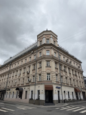 Продам многокомнатную квартиру, Трубная ул, 26к1, Москва г