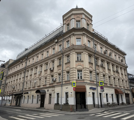 Продам многокомнатную квартиру, Трубная ул, 26к1, Москва г