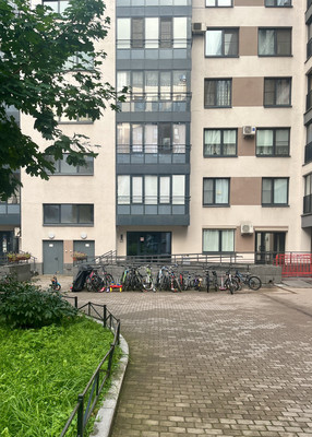 Продам трехкомнатную (3-комн.) квартиру, Кременчугская ул, 13к2, Санкт-Петербург г
