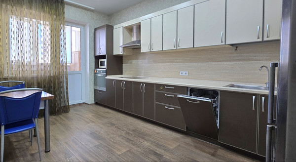 Продам двухкомнатную (2-комн.) квартиру, Морская ул, 47, Краснодар г