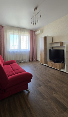 Продам двухкомнатную (2-комн.) квартиру, Морская ул, 47, Краснодар г