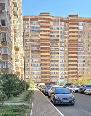 Продам двухкомнатную (2-комн.) квартиру, Морская ул, 47, Краснодар г