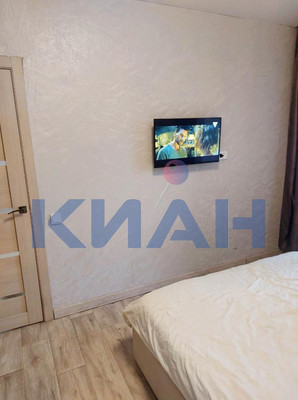 Продам двухкомнатную (2-комн.) квартиру, Судостроительная ул, 123, Красноярск г