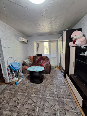 Продам однокомнатную (1-комн.) квартиру, Кадолина ул, 10, Волгодонск г