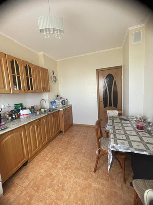 Продам трехкомнатную (3-комн.) квартиру, Октябрьское ш, 15, Волгодонск г