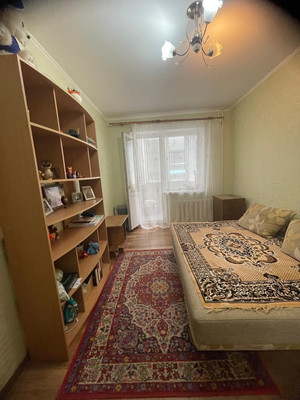 Продам трехкомнатную (3-комн.) квартиру, Октябрьское ш, 15, Волгодонск г