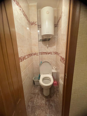 Продам трехкомнатную (3-комн.) квартиру, Октябрьское ш, 15, Волгодонск г