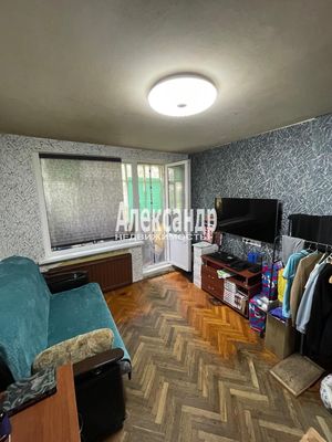 Продам двухкомнатную (2-комн.) квартиру, Культуры пр-кт, 21к3, Санкт-Петербург г
