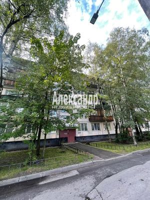 Продам двухкомнатную (2-комн.) квартиру, Культуры пр-кт, 21к3, Санкт-Петербург г