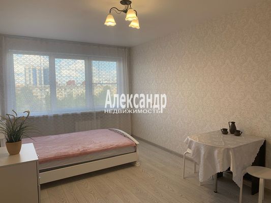 Продам комнату в 3-комн. квартире, Испытателей пр-кт, 15к1, Санкт-Петербург г
