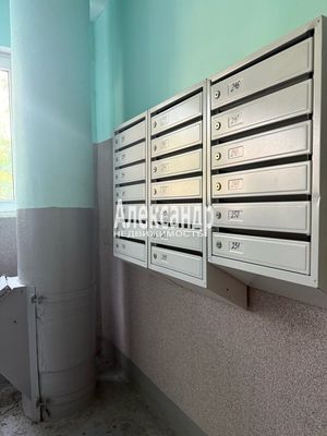 Продам комнату в 3-комн. квартире, Испытателей пр-кт, 15к1, Санкт-Петербург г