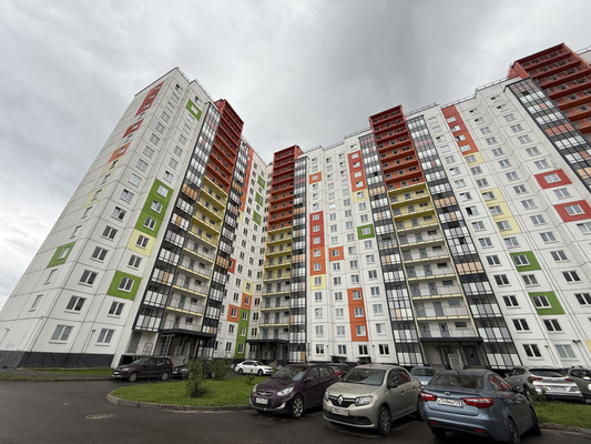 Продам двухкомнатную (2-комн.) квартиру, Севастопольская ул, 1, Всеволожск г