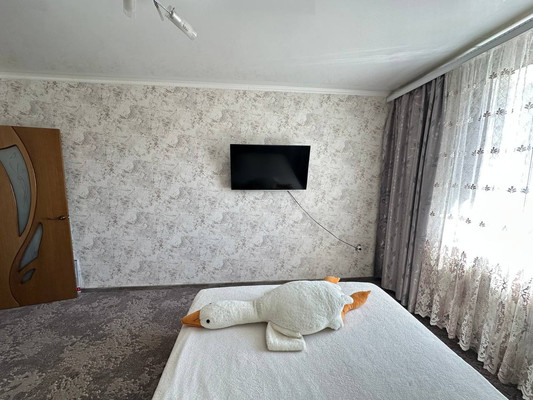 Продам двухкомнатную (2-комн.) квартиру, 1 мкр, 22, Кропоткин г