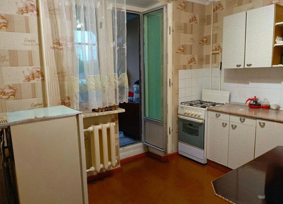 Продам однокомнатную (1-комн.) квартиру, Севастопольская ул, 70Ак2, Симферополь г