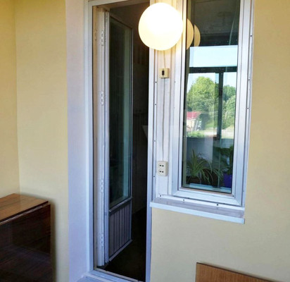 Продам однокомнатную (1-комн.) квартиру, Севастопольская ул, 70Ак2, Симферополь г