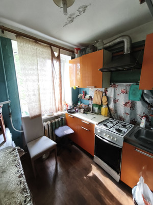 Продам двухкомнатную (2-комн.) квартиру, 1-й мкр, 29, имени Свердлова гп