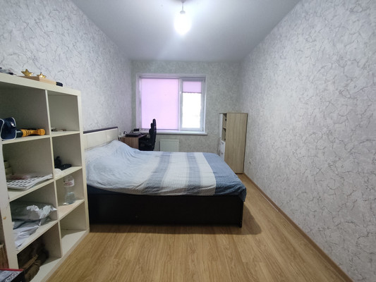 Продам двухкомнатную (2-комн.) квартиру, Измаильская ул, 74к4, Российский п