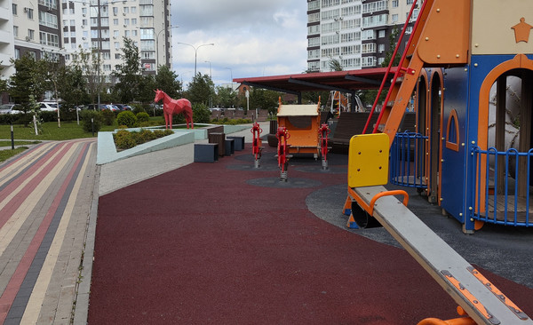 Продам трехкомнатную (3-комн.) квартиру, Мира ул, 40а, Пенза г