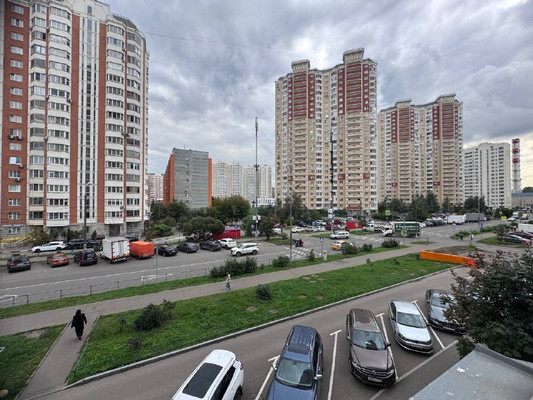 Продам двухкомнатную (2-комн.) квартиру, Гагарина пр-кт, 15/8, Люберцы г