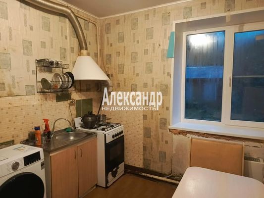 Продам двухкомнатную (2-комн.) квартиру, Вингиссара пр-кт, 123, Волосово г