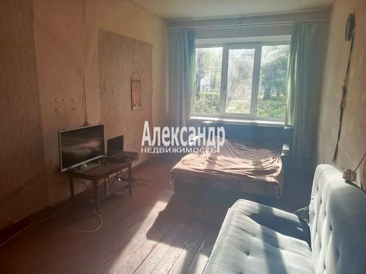 Продам двухкомнатную (2-комн.) квартиру, Вингиссара пр-кт, 123, Волосово г