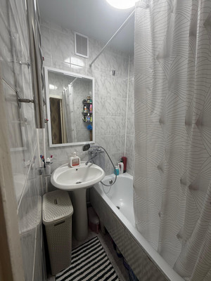 Продам двухкомнатную (2-комн.) квартиру, 40-летия Победы пр-кт, 37к5, Ростов-на-Дону г