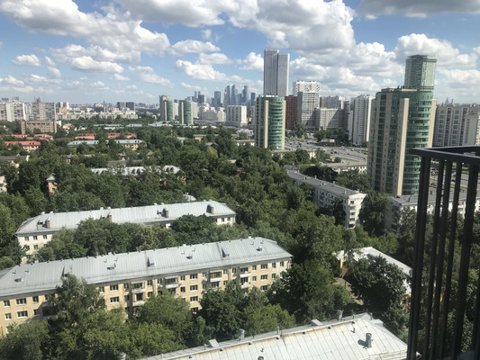 Продам трехкомнатную (3-комн.) квартиру, Генерала Глаголева ул, 5к1, Москва г