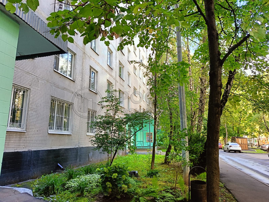 Продам однокомнатную (1-комн.) квартиру, Корнейчука ул, 38А, Москва г