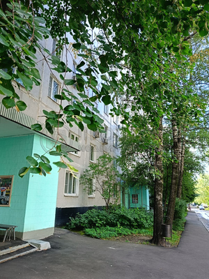 Продам однокомнатную (1-комн.) квартиру, Корнейчука ул, 38А, Москва г