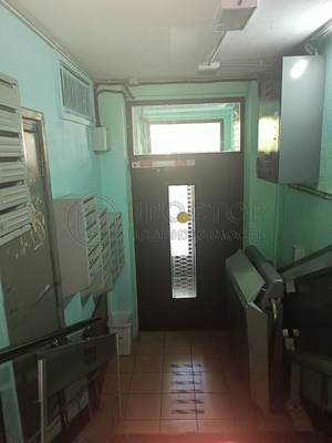 Продам однокомнатную (1-комн.) квартиру, Корнейчука ул, 38А, Москва г