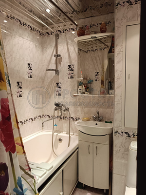 Продам однокомнатную (1-комн.) квартиру, Корнейчука ул, 38А, Москва г