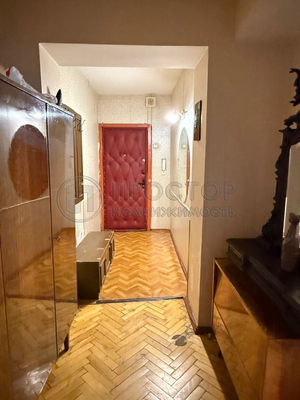 Продам трехкомнатную (3-комн.) квартиру, Славянский б-р, 11к1, Москва г