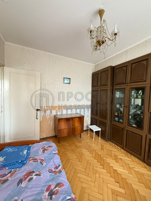 Продам трехкомнатную (3-комн.) квартиру, Славянский б-р, 11к1, Москва г