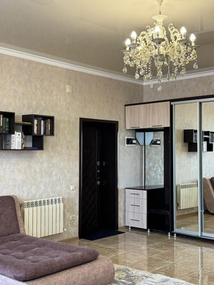Продам трехкомнатную (3-комн.) квартиру, Тельмана ул, 2, Нальчик г