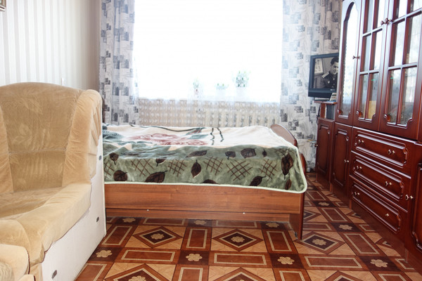 Продам двухкомнатную (2-комн.) квартиру, Зайончковского ул, 9, Пудость п