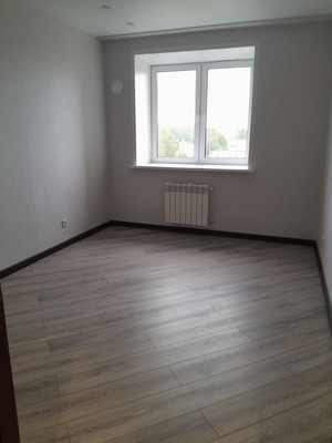 Продам однокомнатную (1-комн.) квартиру, Молодежная ул, 15, Семеновка с