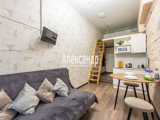 Продам долю в 1-комн. квартире, Загородный пр-кт, 24, Санкт-Петербург г